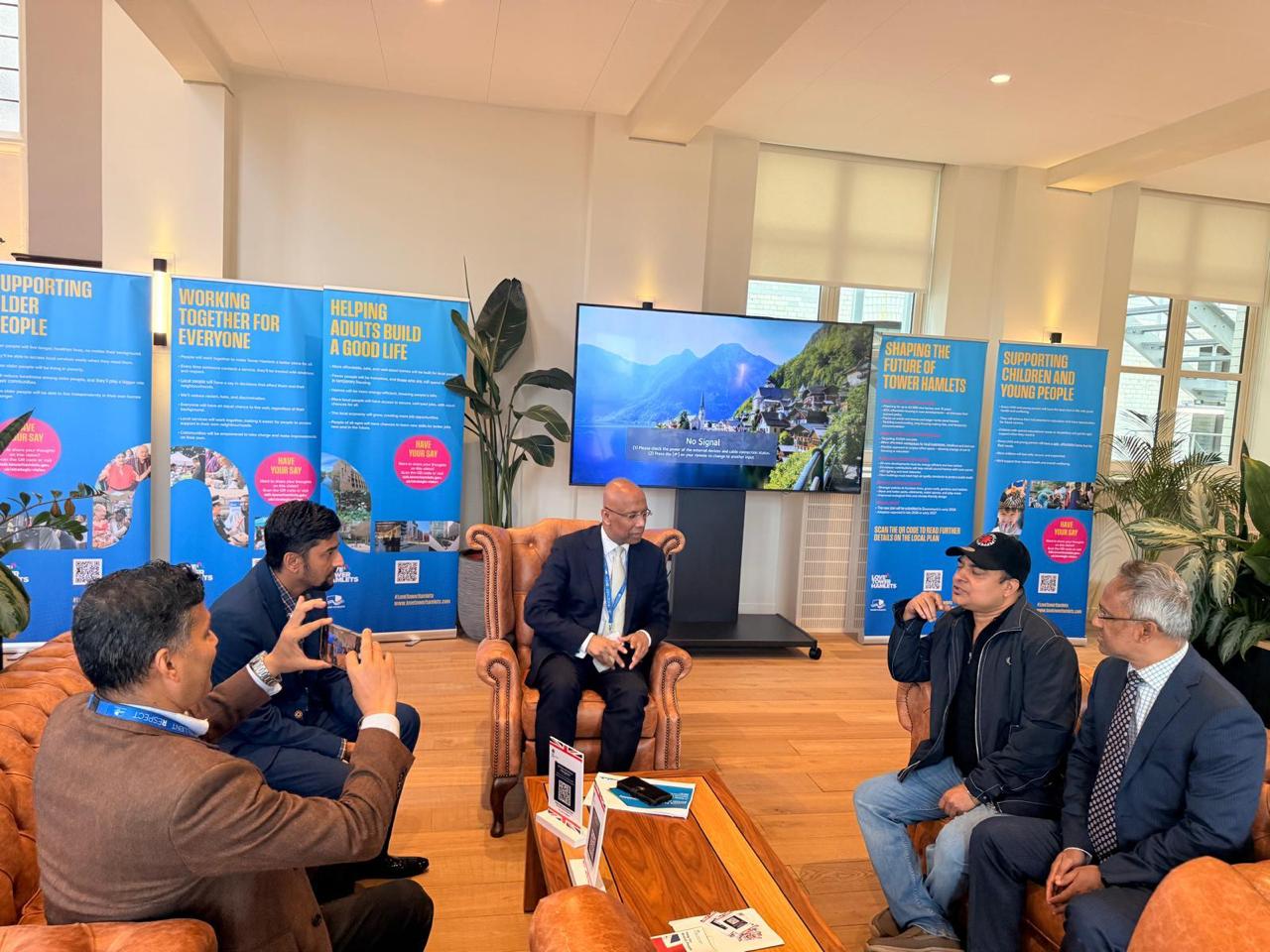 লন্ডনে টাওয়ার হ্যামলেটসের মেয়রের সঙ্গে বাসস চেয়ারম্যানের মতবিনিময়