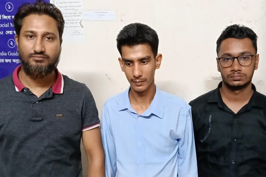 জর্ডানে কোটি টাকার প্রতারণায় সিআইডির অভিযানে গ্রেপ্তার ৩