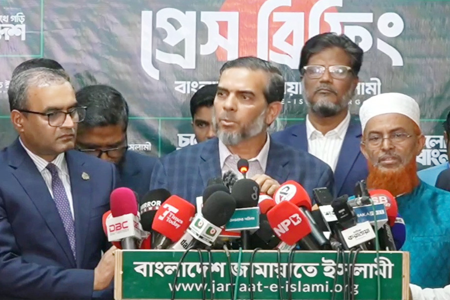 ‘সাজানো নাটক’ দাবি এহসানুল মাহবুবের