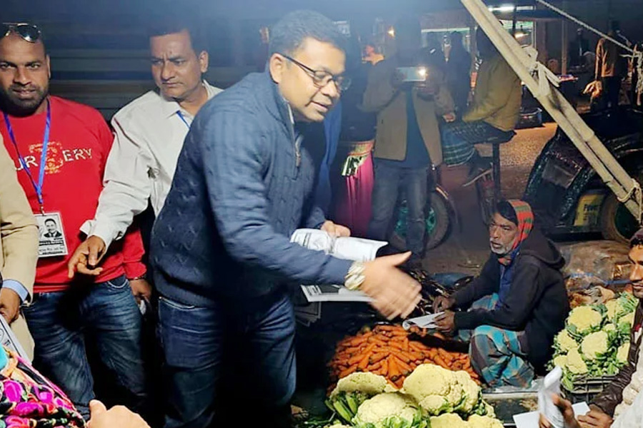 ধানের শীষের পক্ষে নির্বাচনী প্রচারণায় মনির খান