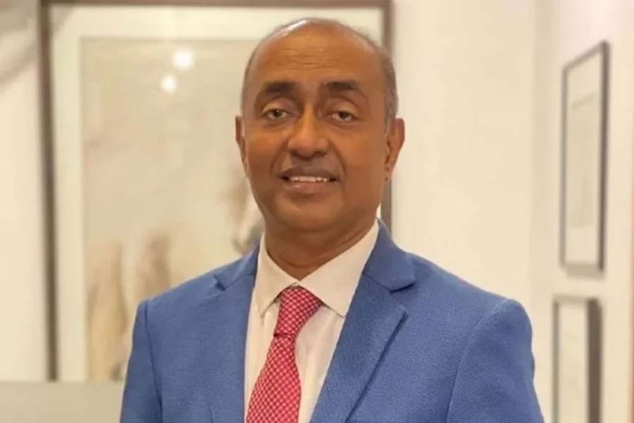 কড়াইল বস্তিতে লিগ্যাল এইড ক্যাম্প উদ্বোধন করলেন আইনমন্ত্রী