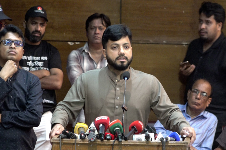 প্রকৃত মুক্তিযোদ্ধাদের মর্যাদা রক্ষায় কাজ চলছে: ইশরাক হোসেন