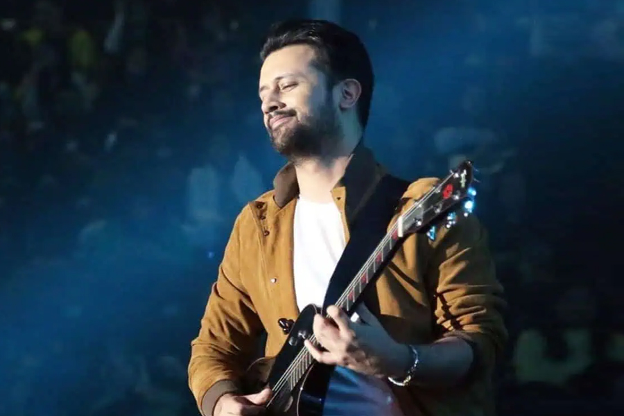 অনুমতি না পেয়ে বাতিল আতিফ আসলামের কনসার্ট