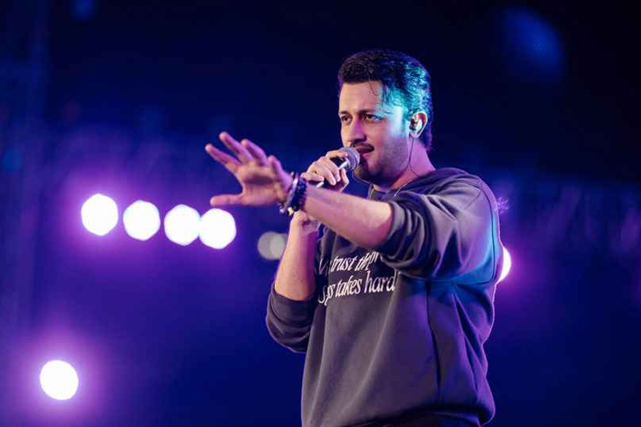 আতিফ আসলামের কনসার্টে ফ্রি শাটল ও কম টিকিট মূল্য