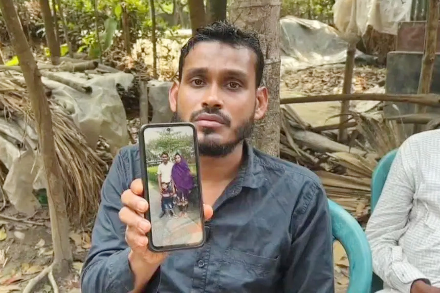 অন্তঃসত্ত্বা স্ত্রী ও ছেলে হারিয়ে আজিজের বেদনাদায়ক আর্তনাদ