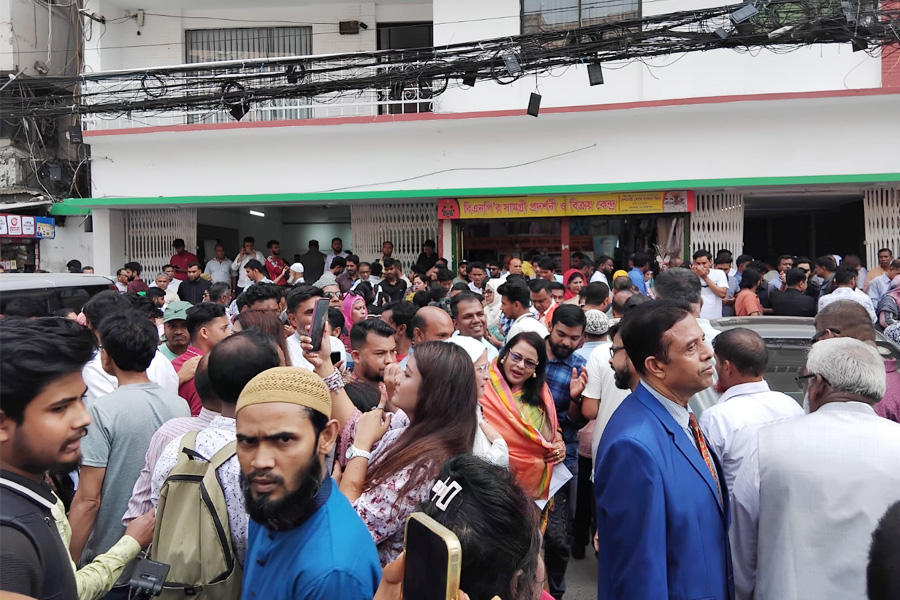 বিএনপির নারী আসনে মনোনয়ন ফরম ঘিরে উত্তাপ