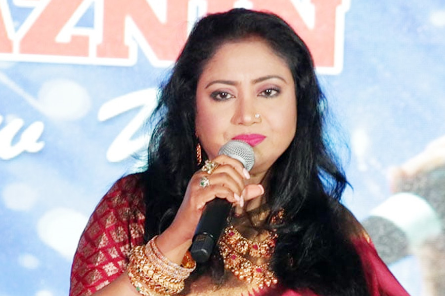 বেবী নাজনীনের জন্মদিন আজ
