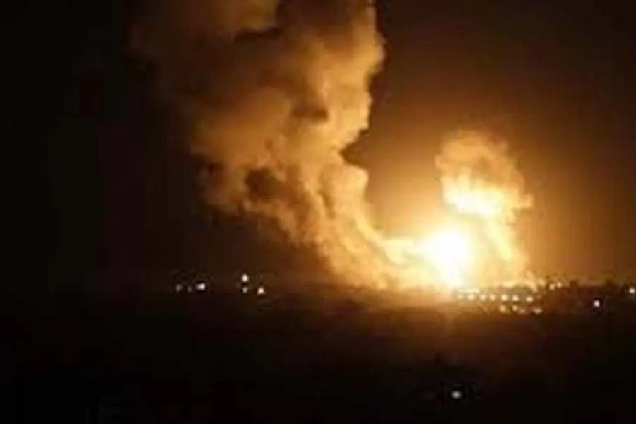 বাহরাইনে মার্কিন ঘাঁটিতে ইরানের ক্ষেপণাস্ত্র হামলা