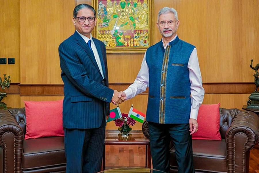 ঢাকা-দিল্লির দূরত্ব ঘোচাতে জয়শংকর- হামিদুল্লাহর বৈঠক