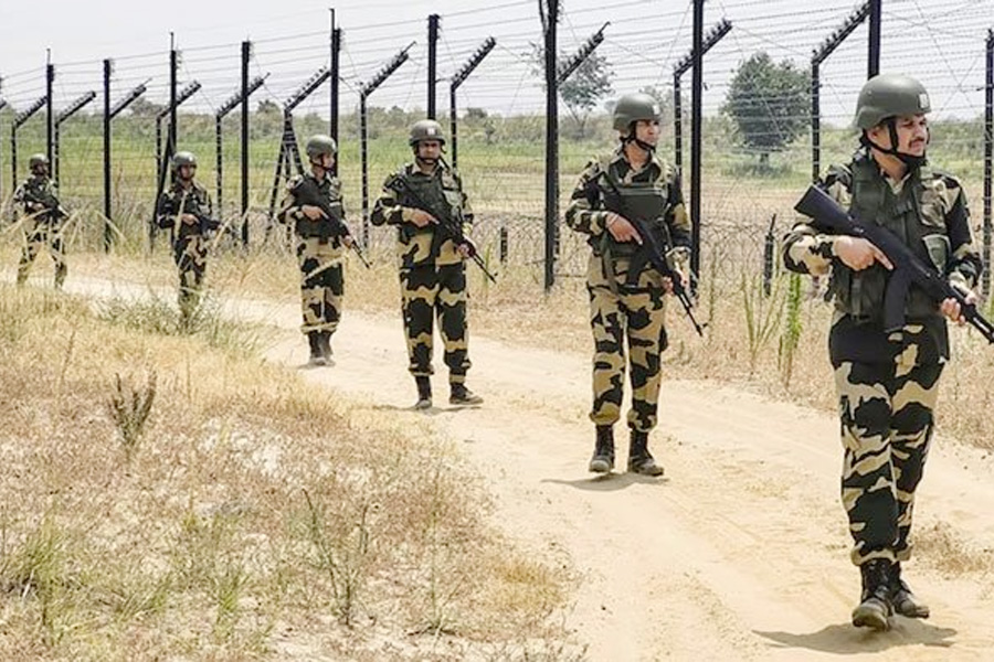 ১১ বছরে ভারত সীমান্তে ২১ হাজার বাংলাদেশি অনুপ্রবেশকারী গ্রেপ্তার