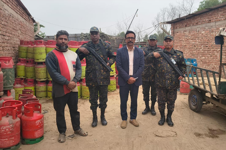 এলপিজি ডিলারকে ১৫ হাজার টাকা জরিমানা