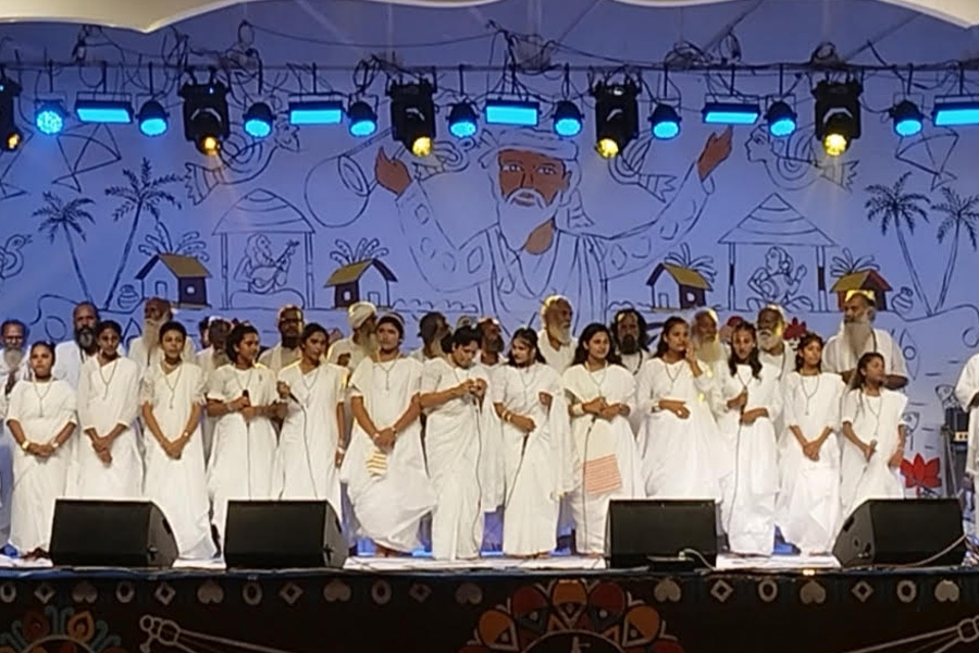 লালন সাঁইয়ের ১৩৫ তম তিরোধানে আখড়ায় সাধুদের হাট