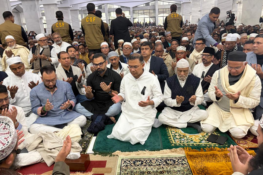 খালেদা জিয়ার রুহের মাগফিরাত কামনায় বিশেষ দোয়া