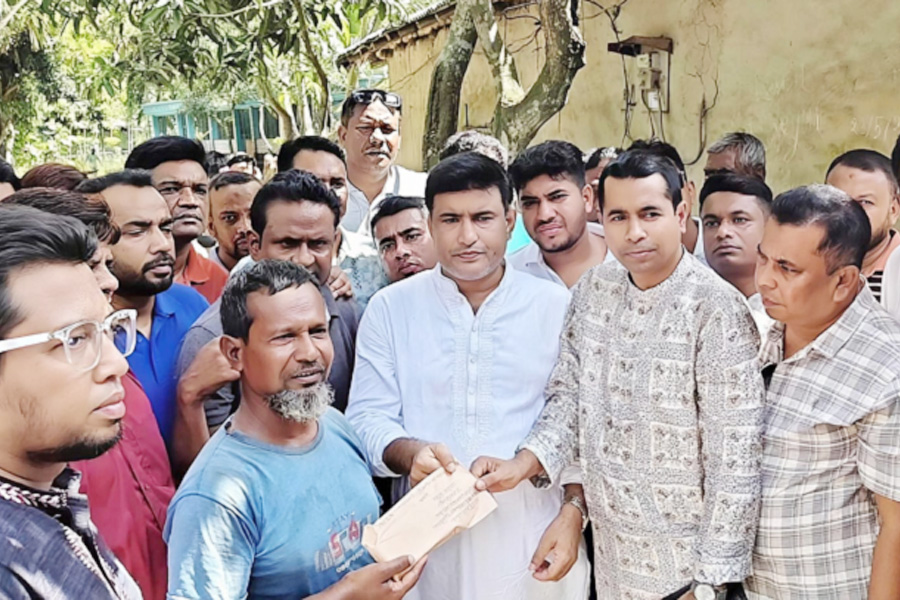 বগুড়ায় তারেক রহমানের নির্দেশে ক্যান্সার রোগীদের পাশে যুবদল