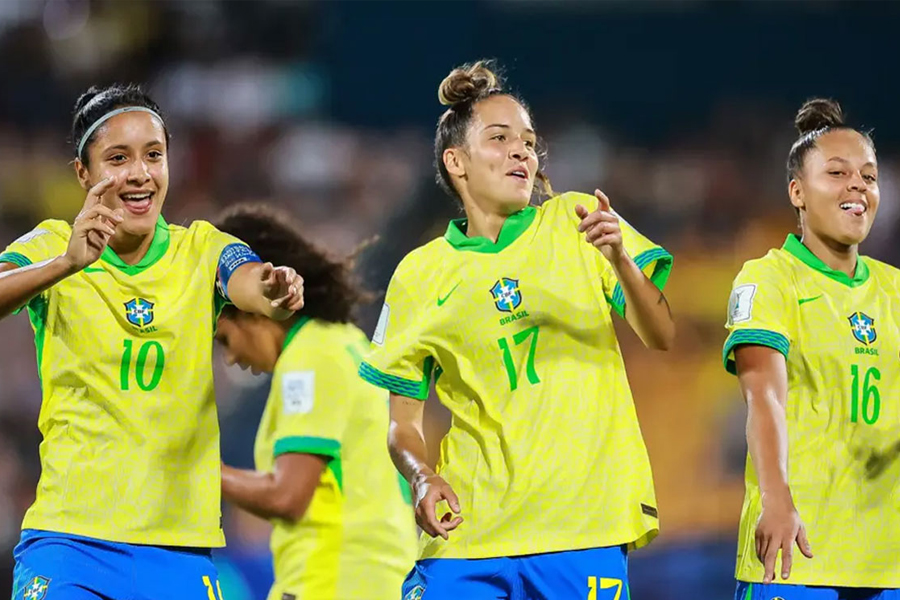 প্রথমবারের মতো সেমিতে ব্রাজিল