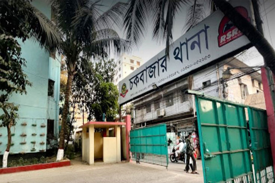 চকবাজার থানার পুলিশ কর্মকর্তার ঝুলন্ত মরদেহ উদ্ধার