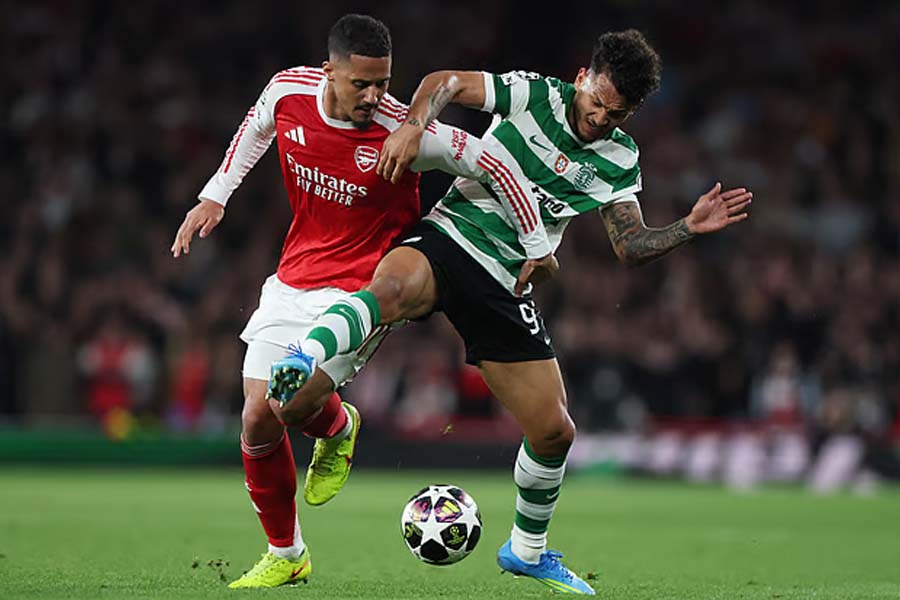 কষ্টার্জিত ড্রয়ে সেমিফাইনালে আর্সেনাল