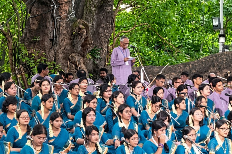 বাঙালি যেন নির্ভয়ে গাইতে পারে: ছায়ানট সভাপতি
