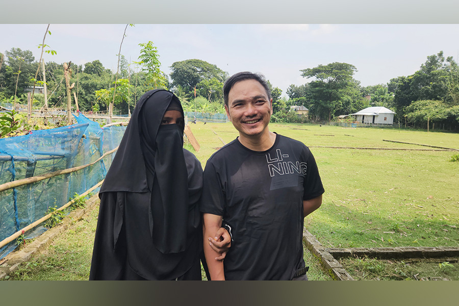 প্রেমের টানে রাজবাড়ীতে বিয়ে চীনা যুবকের