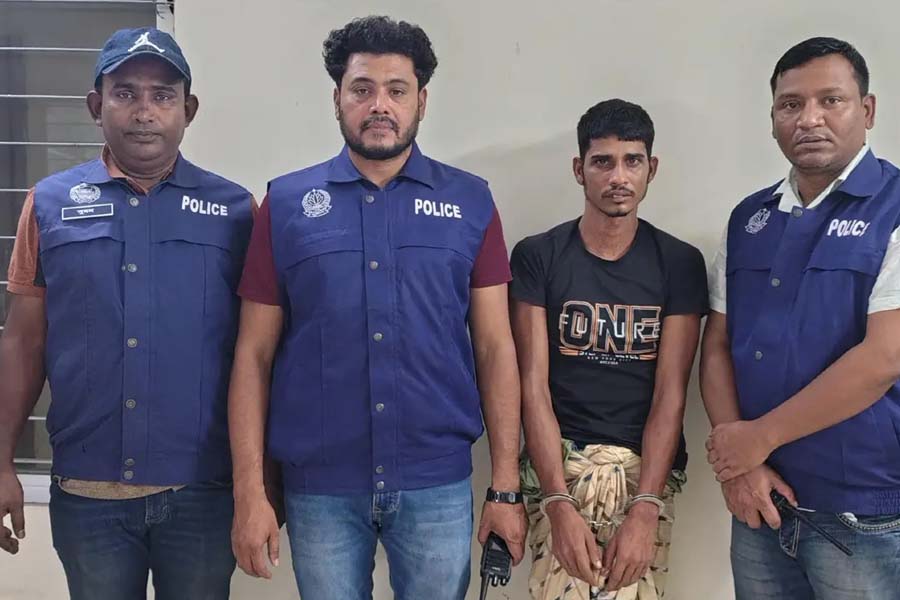 চটগ্রামে তৃতীয় শ্রেণির শিক্ষার্থীকে গণধর্ষণ, ১ জন গ্রেপ্তার