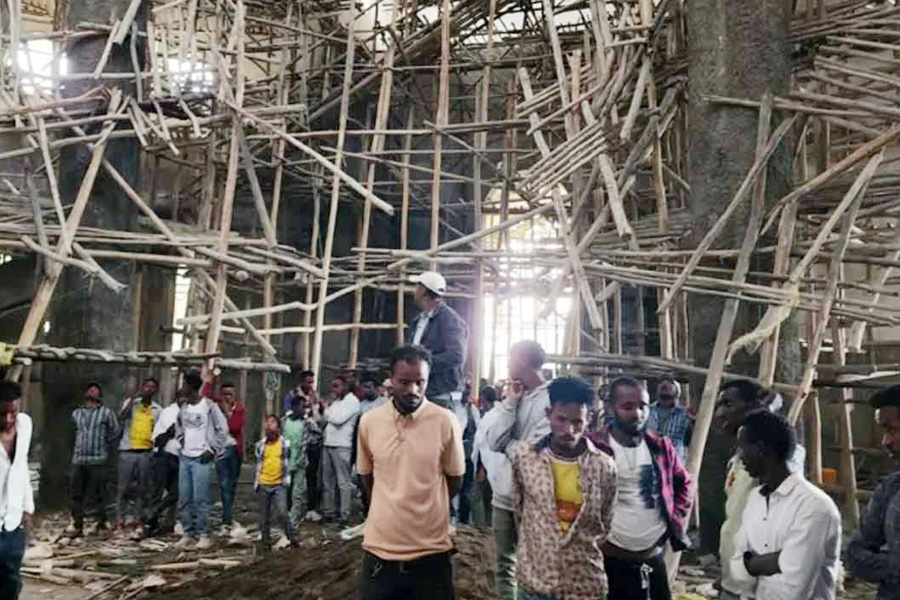 ইথিওপিয়ায় গির্জার অস্থায়ী কাঠামো ধসে নিহত ৩৬