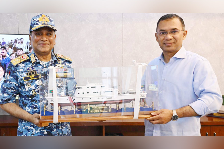সার্বভৌমত্ব রক্ষায় কোস্টগার্ডকে সর্বোচ্চ প্রস্তুতির আহ্বান প্রধানমন্ত্রীর