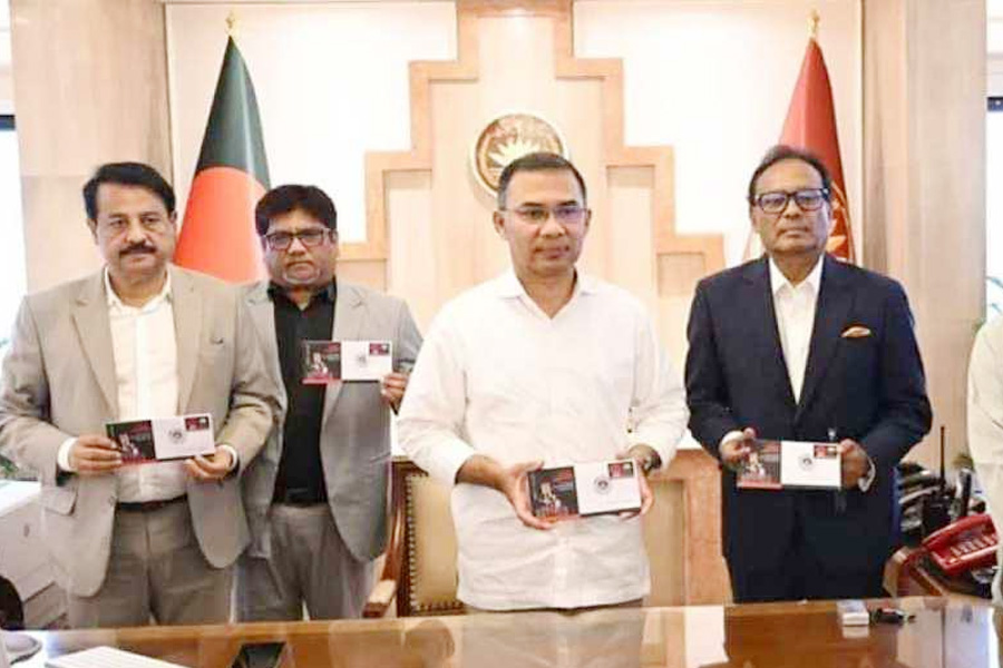 স্মারক ডাকটিকিট উন্মোচন করলেন প্রধানমন্ত্রী