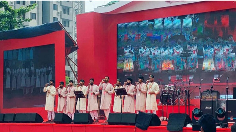 দেশের গান দিয়ে শুরু হলো ‘জুলাই পুনর্জাগরণ’ অনুষ্ঠান