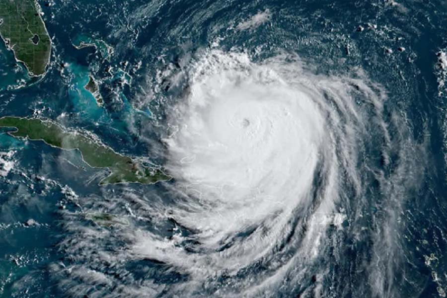 বঙ্গোপসাগরে লঘুচাপ ঘনীভূত হতে পারে ঘূর্ণিঝড়ে, নাম ‘মন্থা’