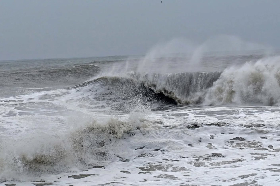 বঙ্গোপসাগরে ঘূর্ণিঝড় ‘ডিটওয়া’; বাংলাদেশে প্রভাব নেই