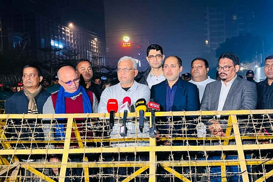 খালেদা জিয়া সংকটময় অবস্থায়: ডা. জাহিদ