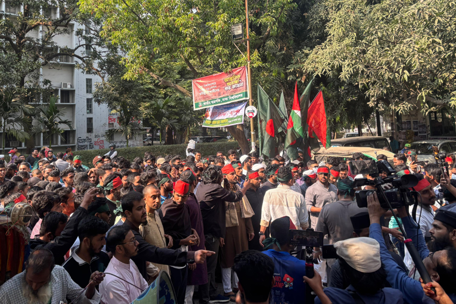 স্বরাষ্ট্র উপদেষ্টার কার্যালয় ঘেরাও কর্মসূচি শুরু