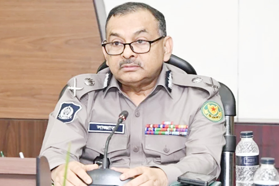 ডিএমপি কমিশনার সাজ্জাত আলী পদত্যাগপত্র জমা দিলেন