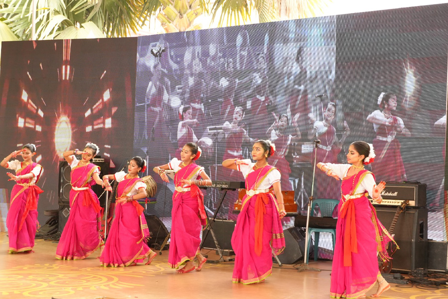 জমকালো আয়োজনে শেষ হলো ডিএসসিসির পহেলা বৈশাখ উদযাপন