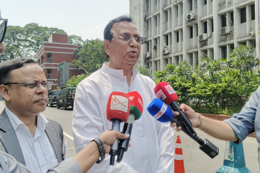 ঢাকা শহরের বর্জ্য দ্রুত অপসারণের নির্দেশ প্রধানমন্ত্রীর: ডিএসসিসি প্রশাসক