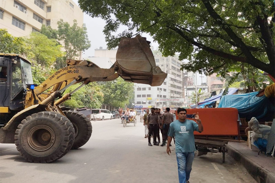 কাকরাইল থেকে ওসমানী উদ্যান পর্যন্ত উচ্ছেদ অভিযান ডিএসসিসির
