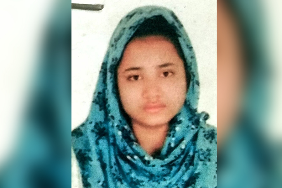 নিহত অজ্ঞাত নারীর পরিচয় মিলেছে, হত্যাকারী ধরাছোঁয়ার বাইরে