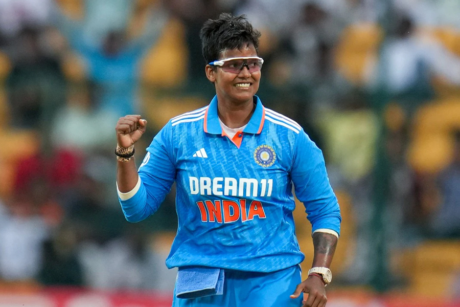 টি-টোয়েন্টি ইতিহাসে নতুন রানী দীপ্তি শর্মা