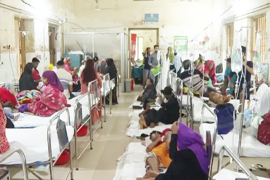 ২৪ ঘণ্টায় ডেঙ্গুতে মৃত্যু নেই, হাসপাতালে ভর্তি ১২৬