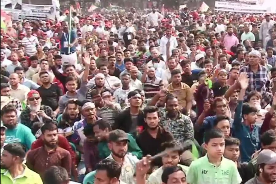 ঢাকা-৯ আসনে বিএনপির নির্বাচনী জনসভায় জনসমুদ্র