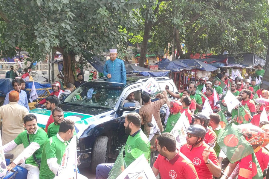 ঢাকা-৮ আসনে হেলাল উদ্দিনের সমর্থনে মোটরসাইকেল শোভাযাত্রা