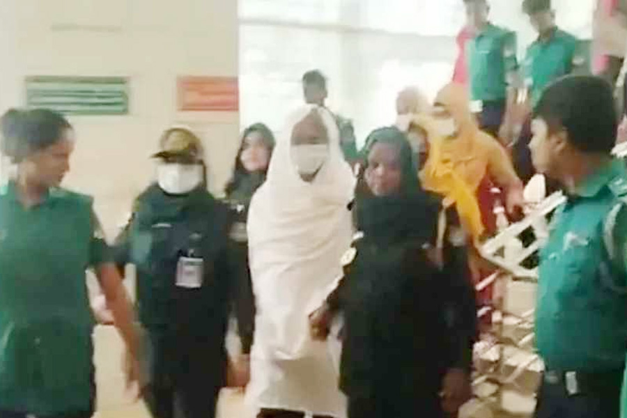 কাশিমপুর কারাগারে অসুস্থ সাবেক শিক্ষামন্ত্রী দীপু মনি