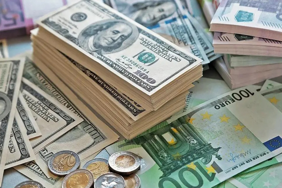 ডিসেম্বরে রেমিট্যান্সে রেকর্ড প্রবাহ: ৮ দিনে ১ বিলিয়ন ডলার