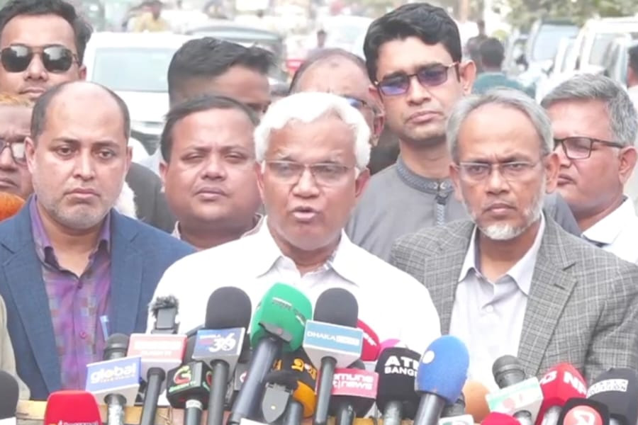 মধ্যরাতে লন্ডনে নেওয়া হচ্ছে খালেদা জিয়াকে: ডা. জাহিদ