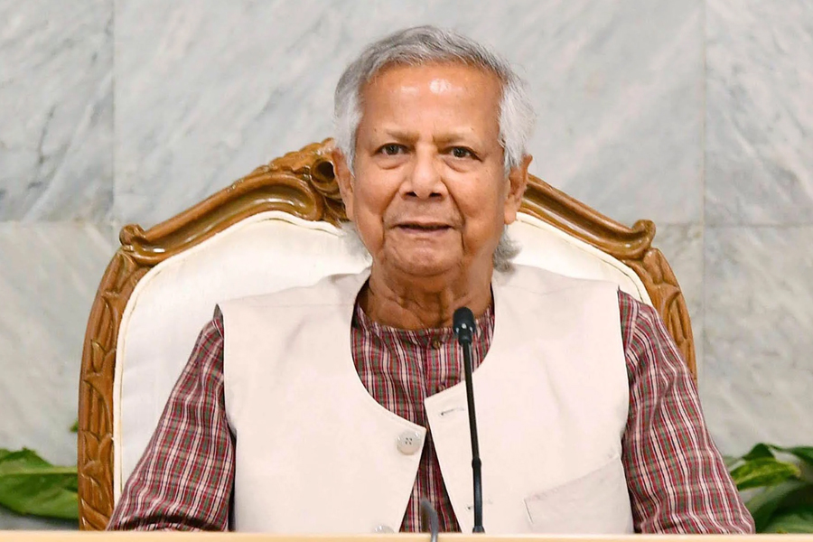 নির্বাচন কমিশনকে প্রধান উপদেষ্টার অভিনন্দন