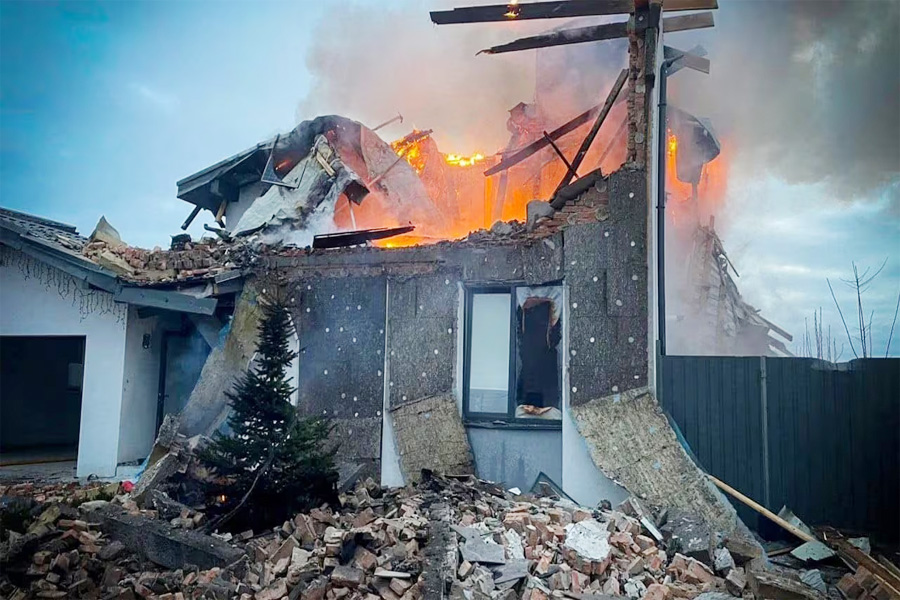 ড্রোন ও মিসাইলে ইউক্রেনে রাশিয়ার হামলা, নিহত ৩