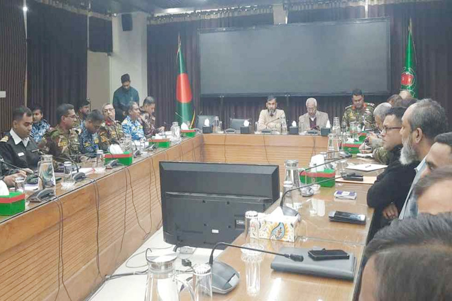 গণভোট-নির্বাচন নিয়ে আইনশৃঙ্খলা বাহিনীর সঙ্গে ইসির বৈঠক