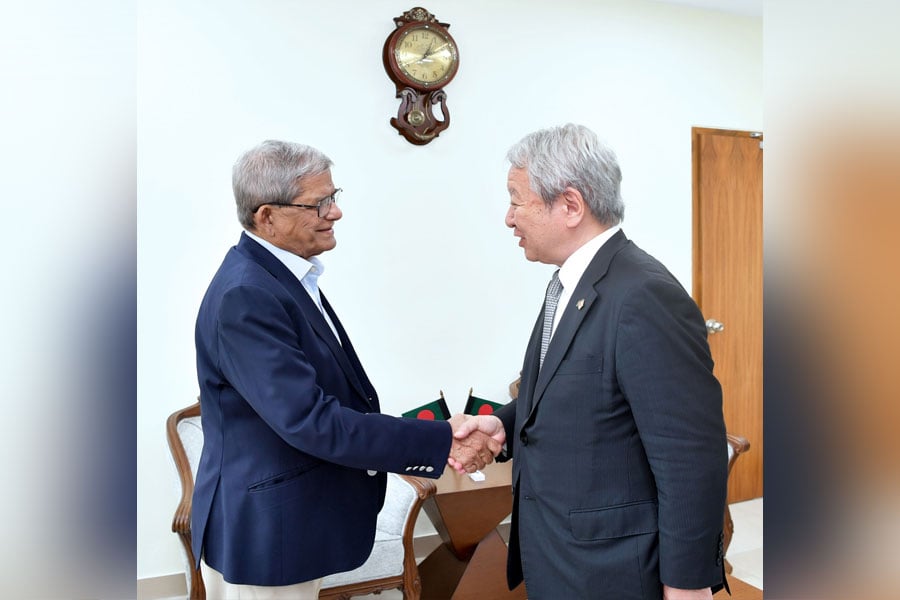 ঢাকায় সচিবালয়ে জাইকার প্রেসিডেন্টের সঙ্গে সৌজন্য সাক্ষাৎ করেন ফখরুল ইসলাম আলমগীর। ছবি: ভিওডি বাংলা