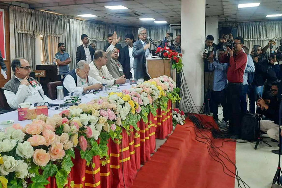 নির্বাচনেই নির্ধারিত হবে দেশ কার হাতে থাকবে