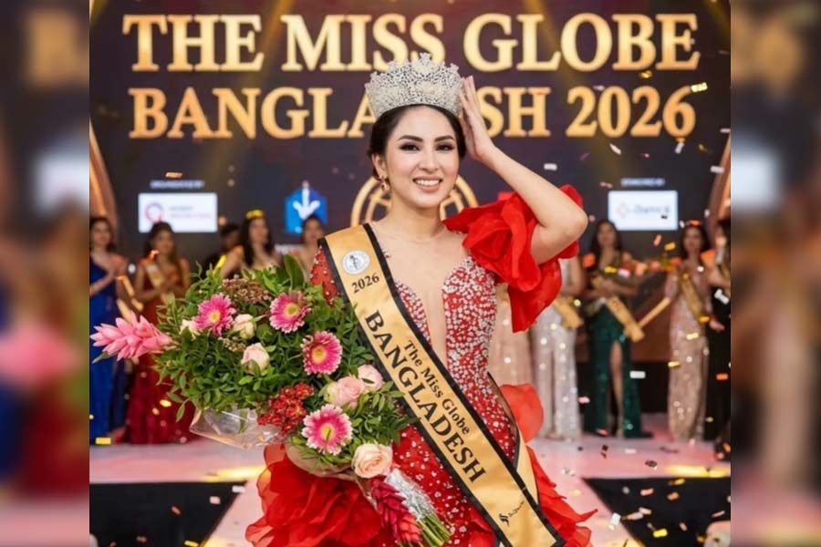 ‘দ্য মিস গ্লোব বাংলাদেশ’ হলেন ফারিয়া
